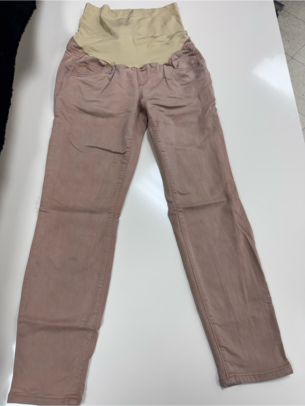 a:glow Maternity Skinny Jeans in Dusty Rose with Cream Panel